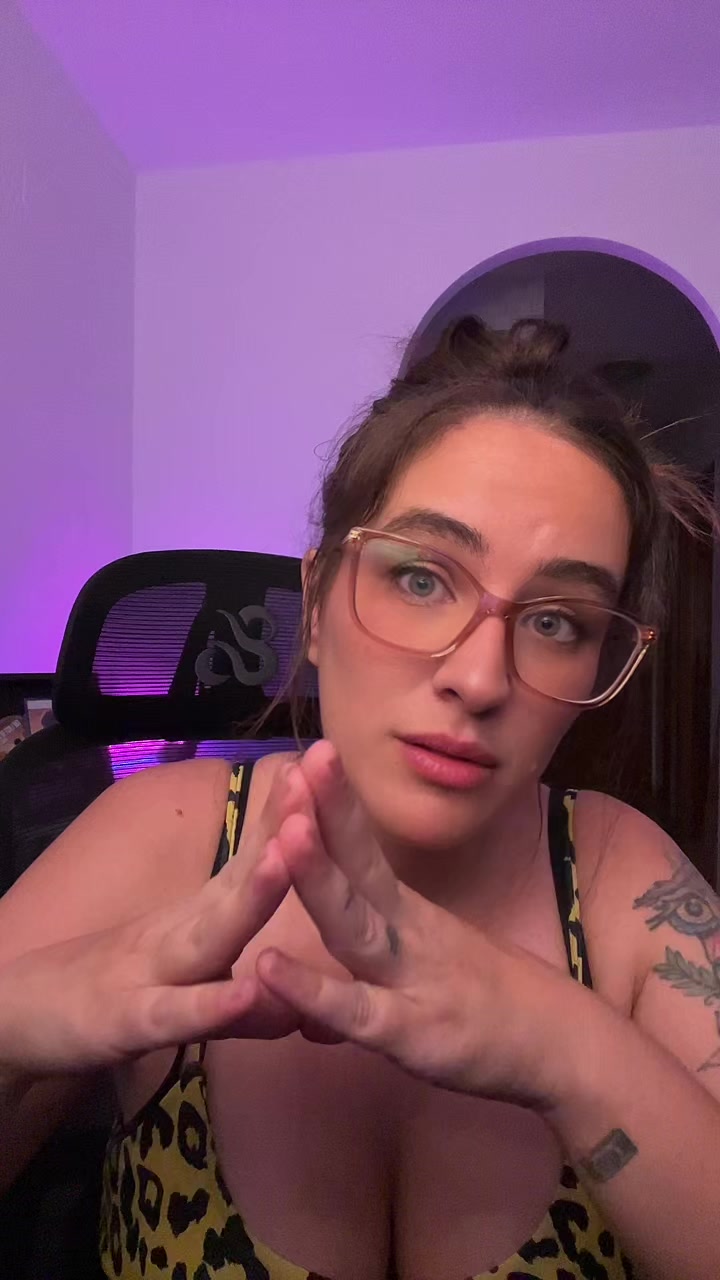 @Angyfer