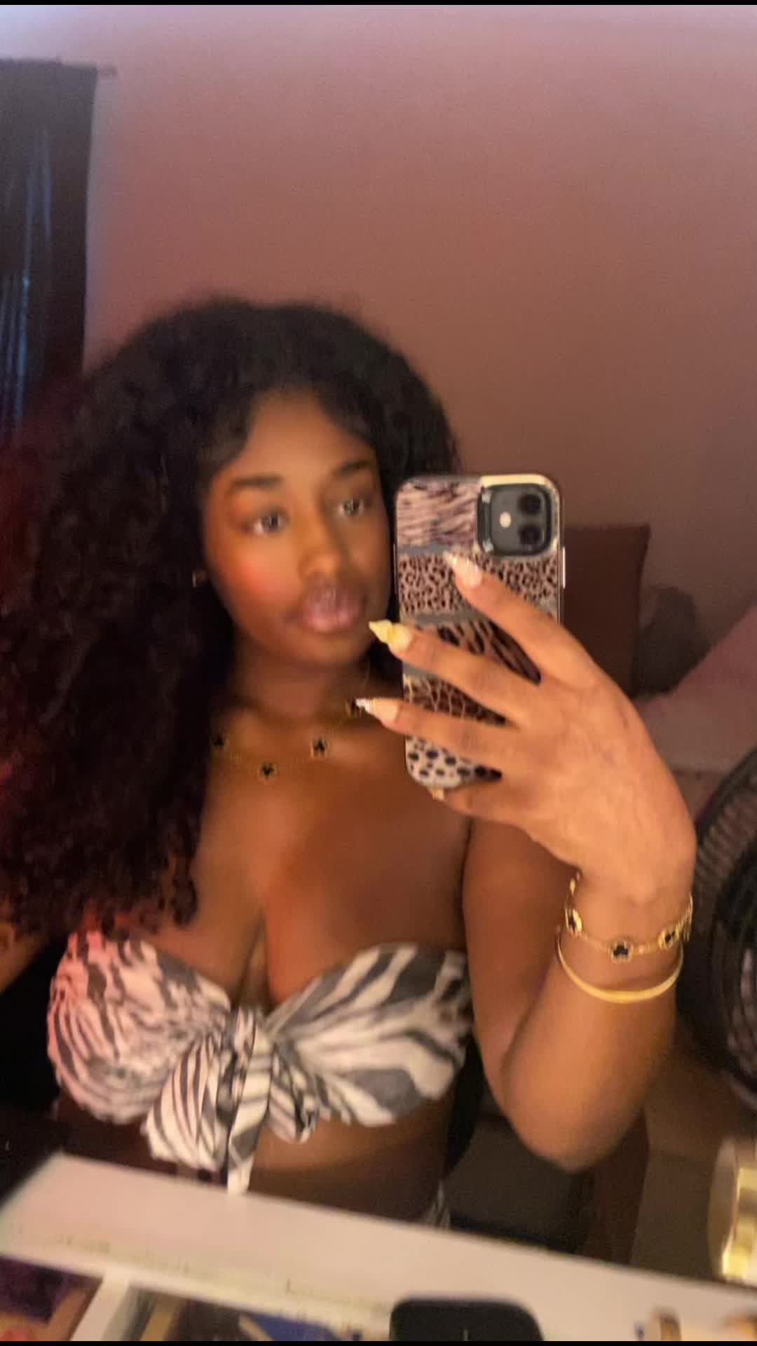 @D&rsquo;Nyijarae&rsquo;