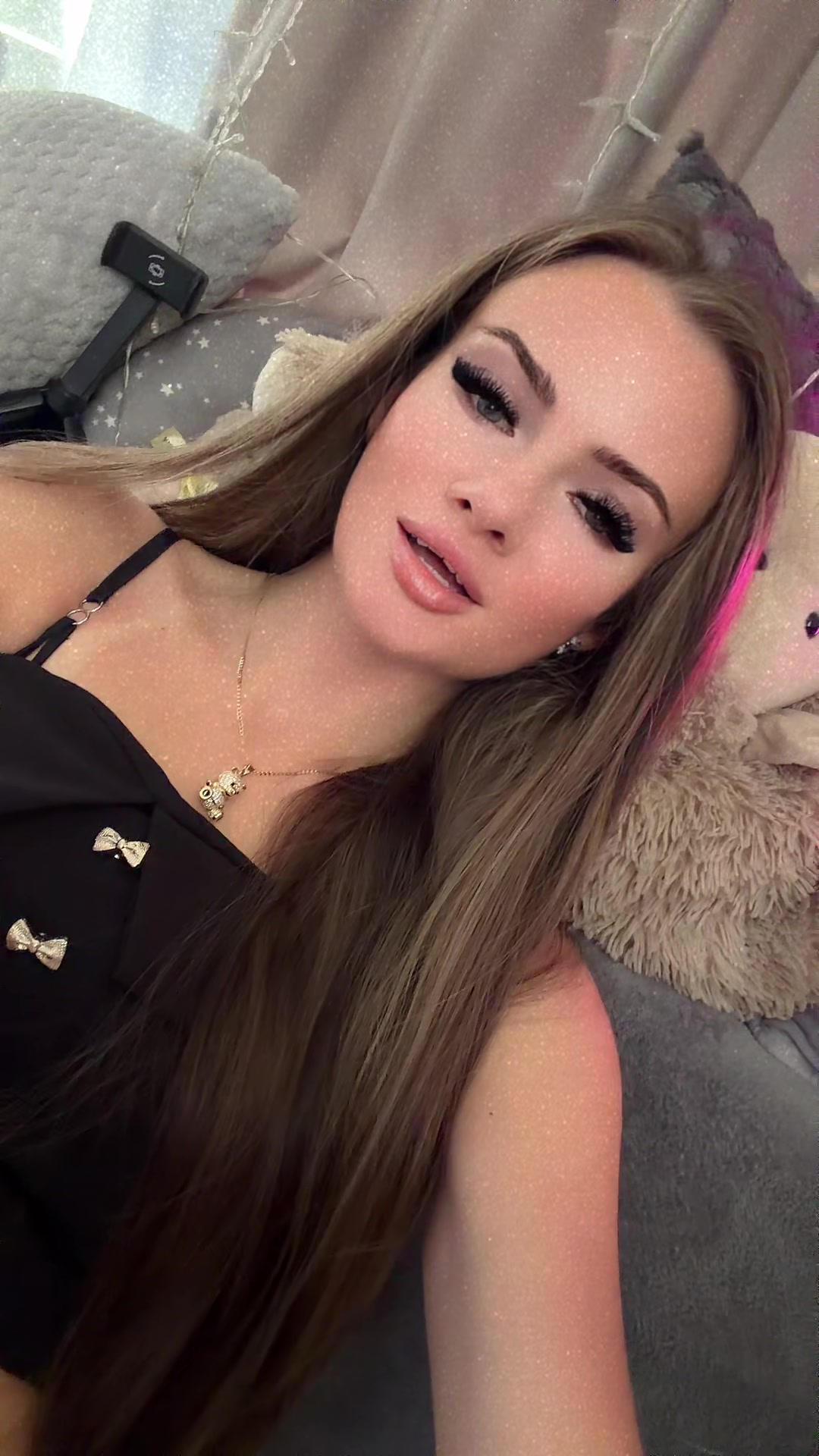@💎🄰🄽🄶🄴🄻💎