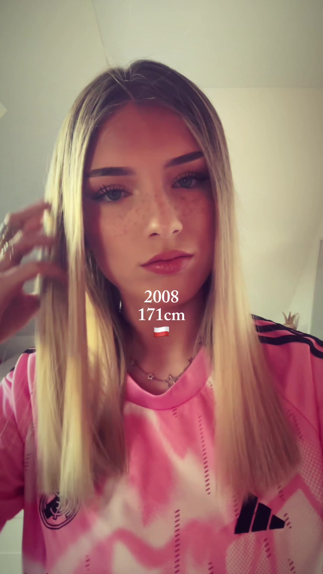 @𝑴𝑨𝑬̈𝑳𝑰𝑬 🌟