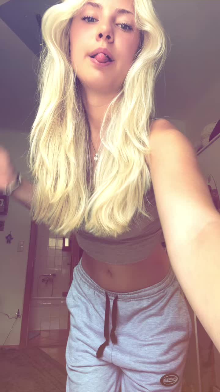 @ꨄ