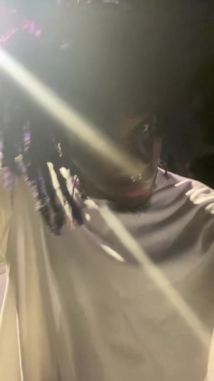 @⃟