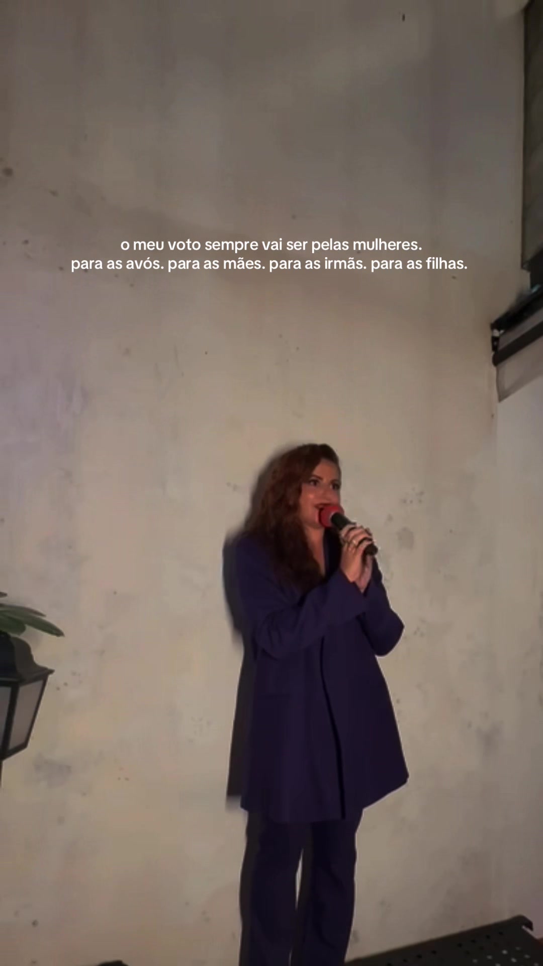 @isadora
