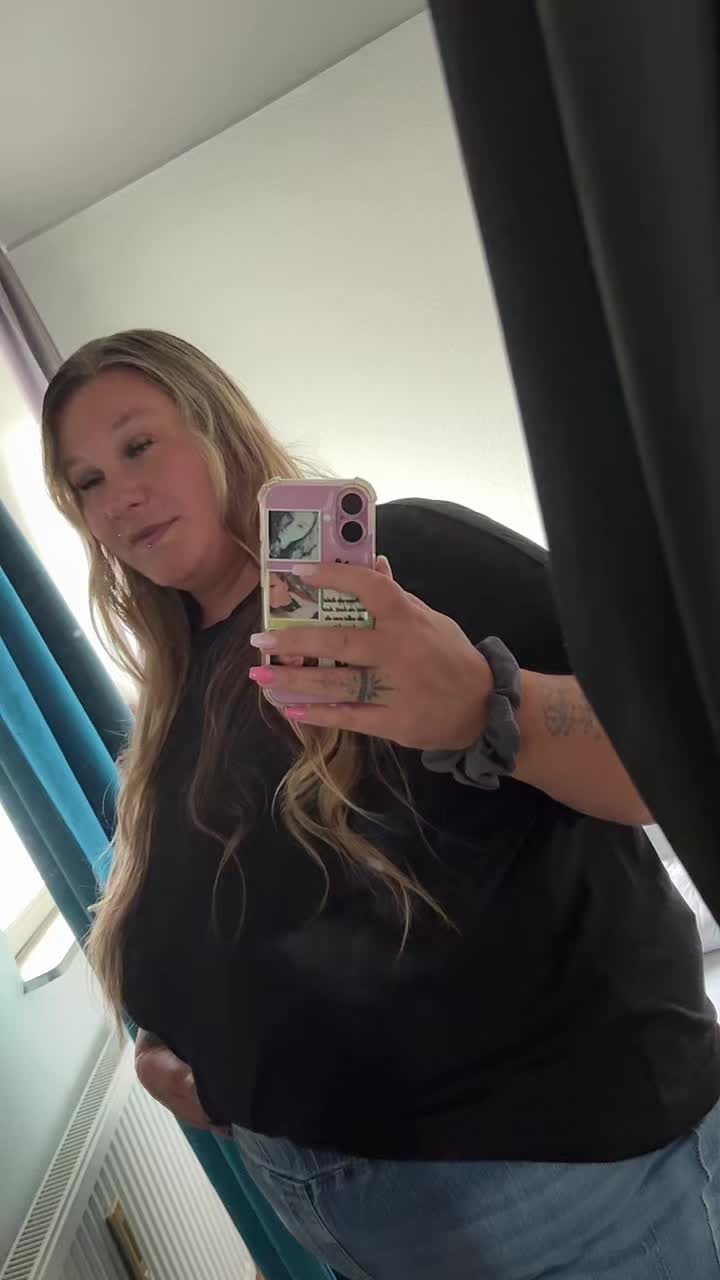 @LaBrülly🥰