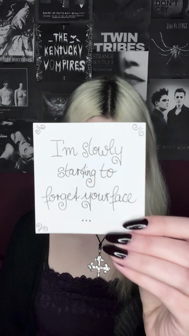 @gloomyfly666