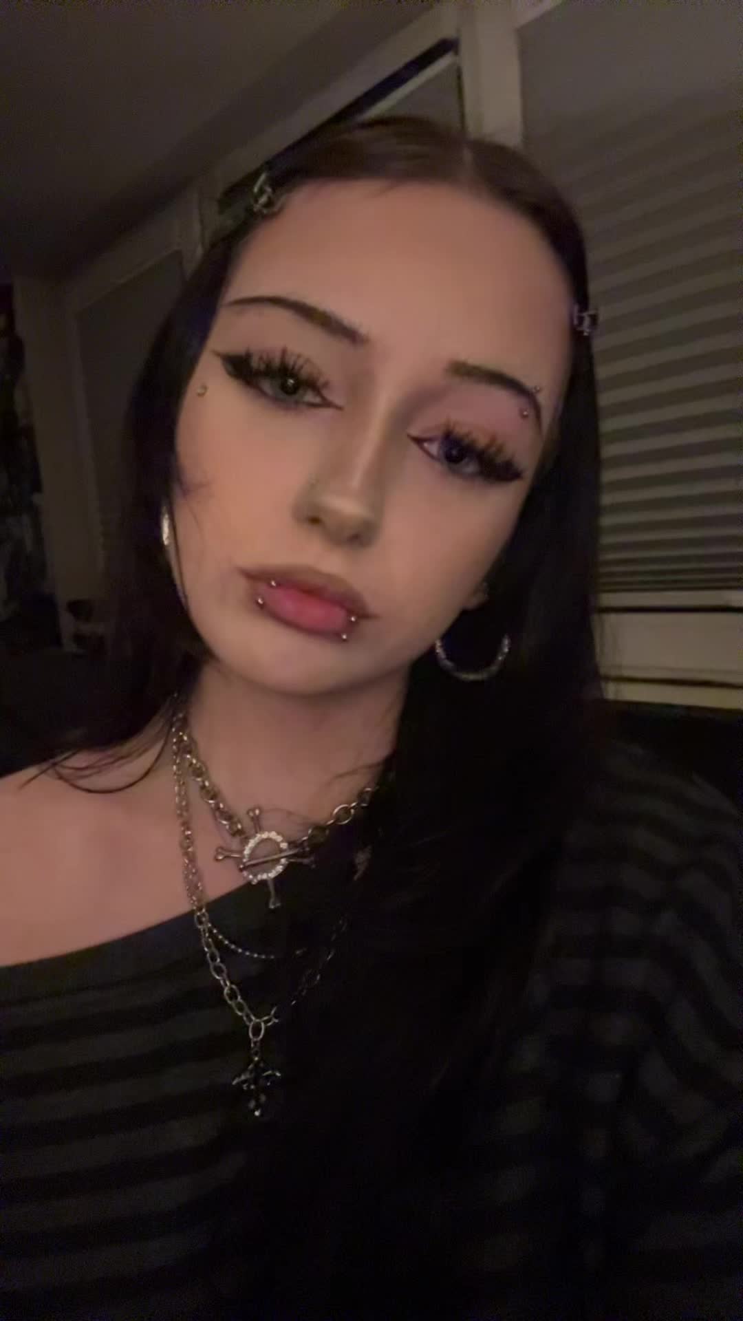 @angel.wound