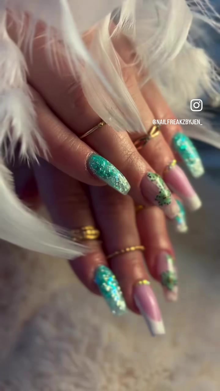 @Nailfreakz by Jen