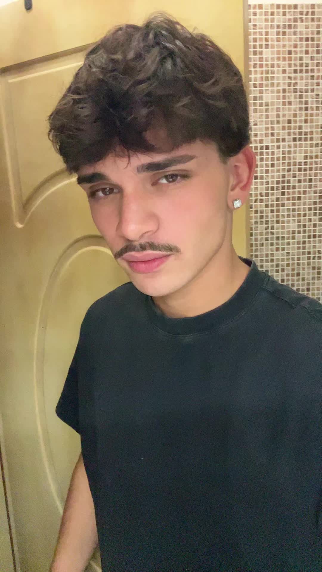 @M A R I O