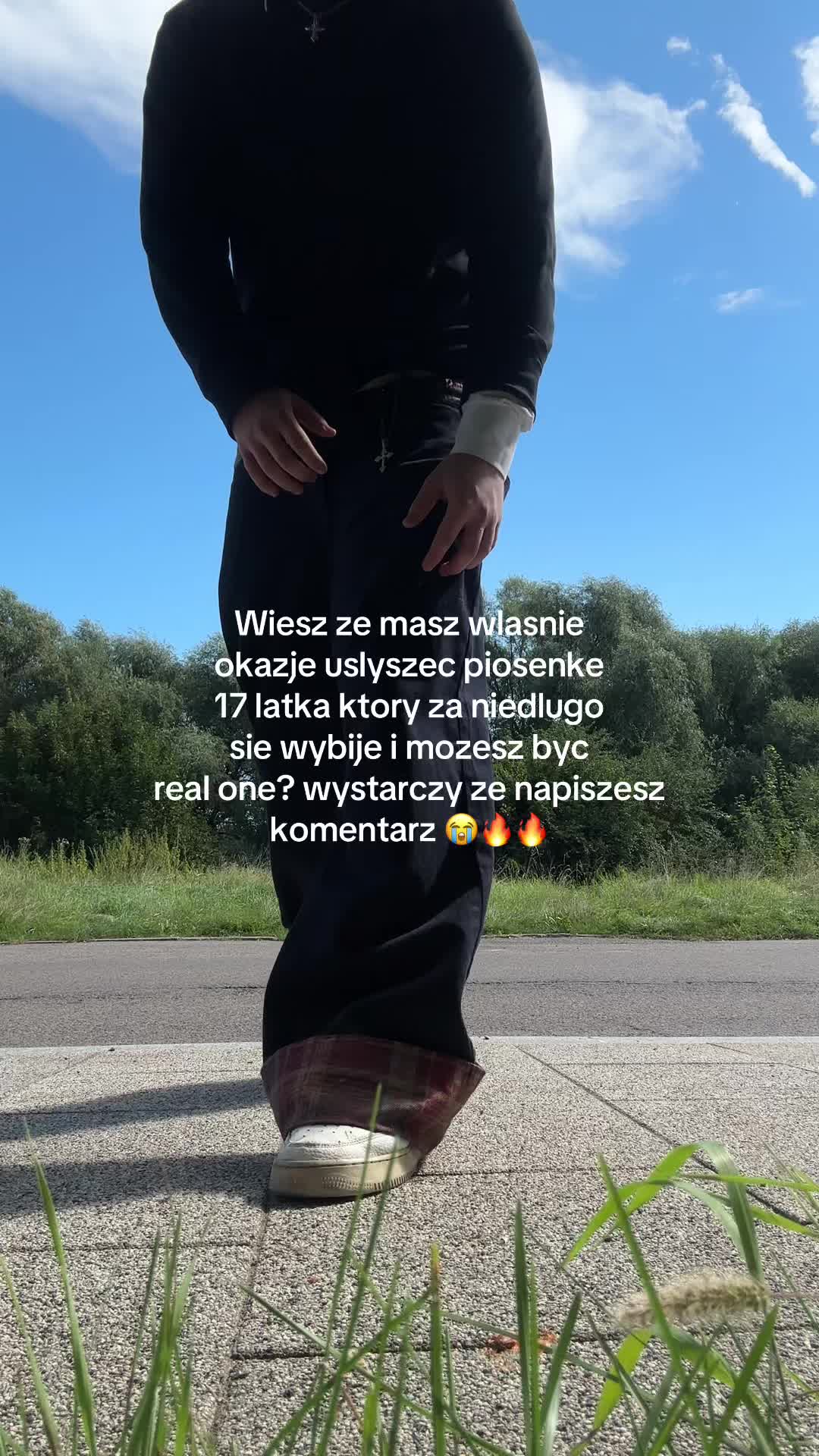 @redrosetroy