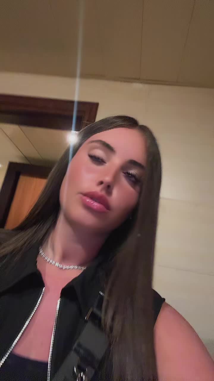 @angela