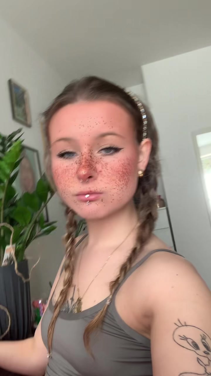 @Iza