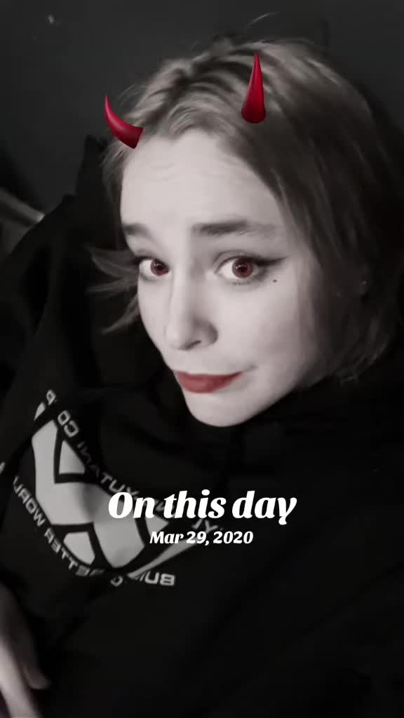 @🌻SARA HARTIGAN🌻