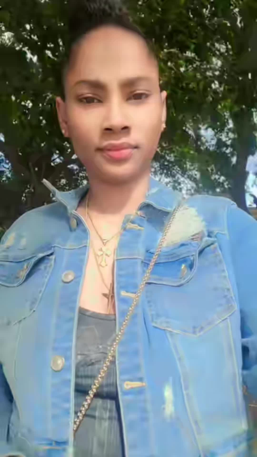@Dime_piecejun20MrsGentles