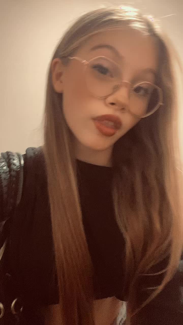 @vi💫