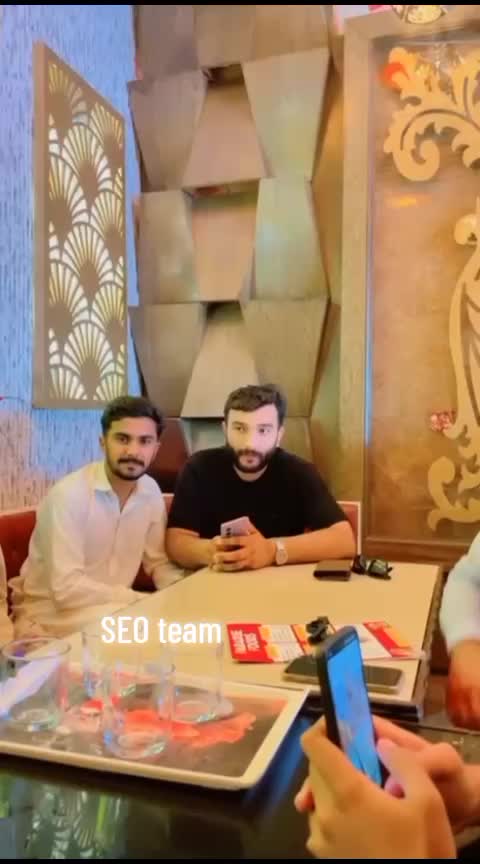 @꧁༺Hasnain Nawaz༻꧂