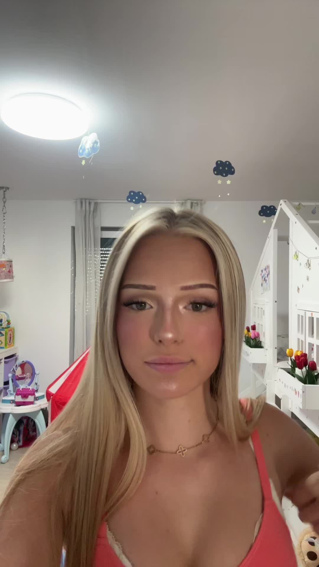 @𝐙𝐨𝐞𝐲