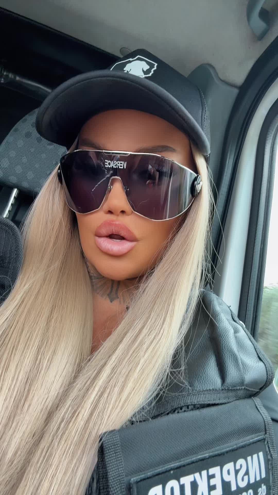 @Lala_laluna_official