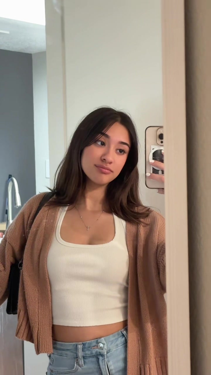 @𝒥𝒶𝓃𝓃𝒾𝑒 𝒹𝒶𝓃𝒾𝑒𝓁𝓁𝑒✨