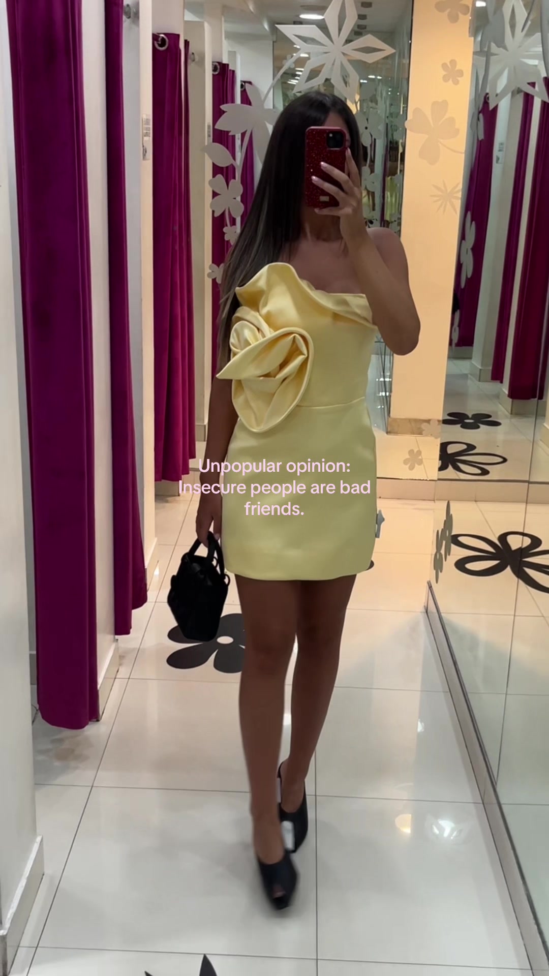 @𝒜𓃮
