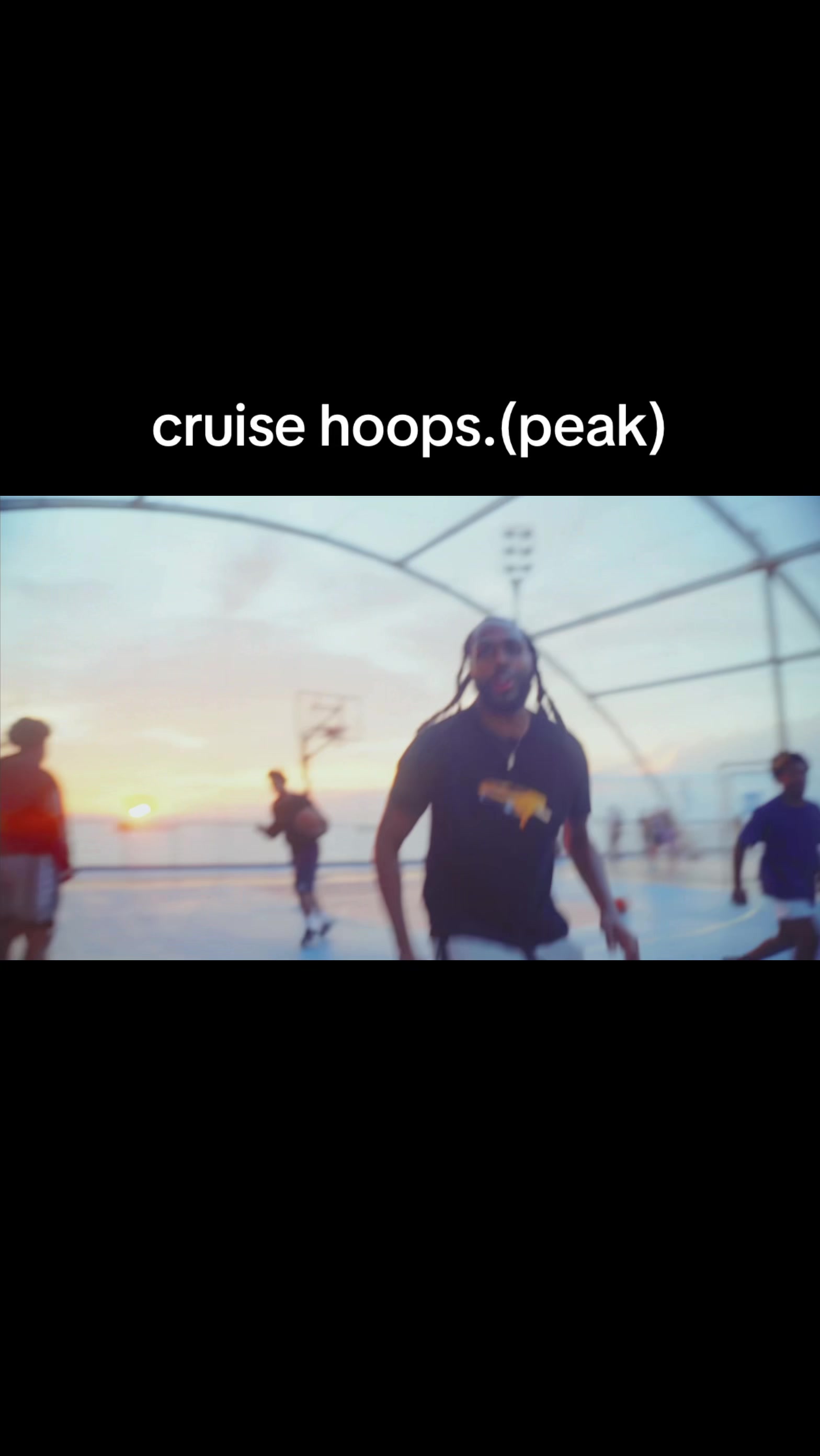 @🎧
