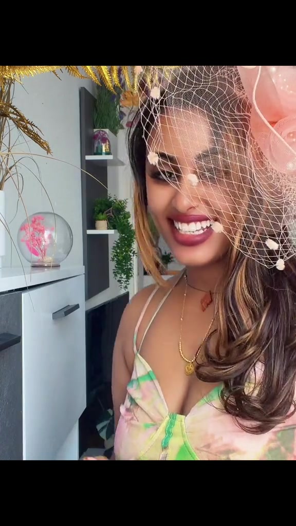 @MelatMelania1