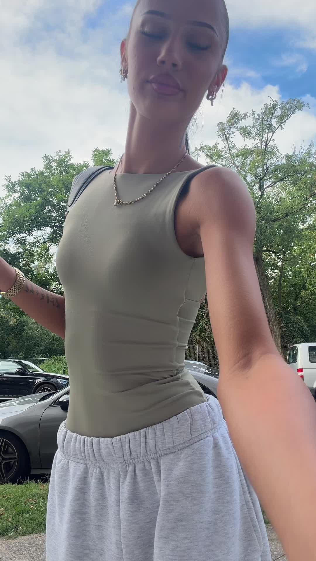 @𝔏𝔬𝔱𝔱𝔦