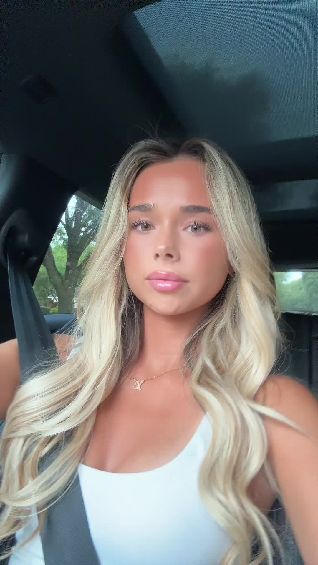 @aneleiselovett