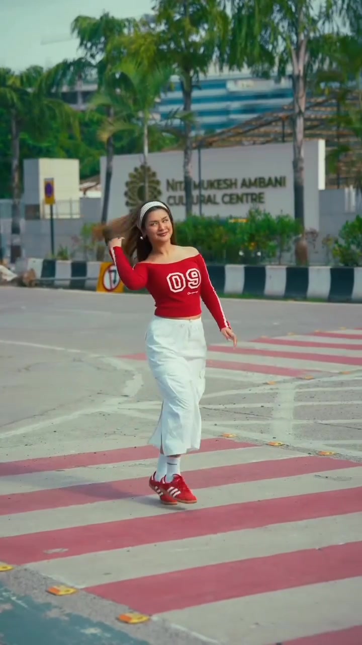 @Avneet Kaur 🔵
