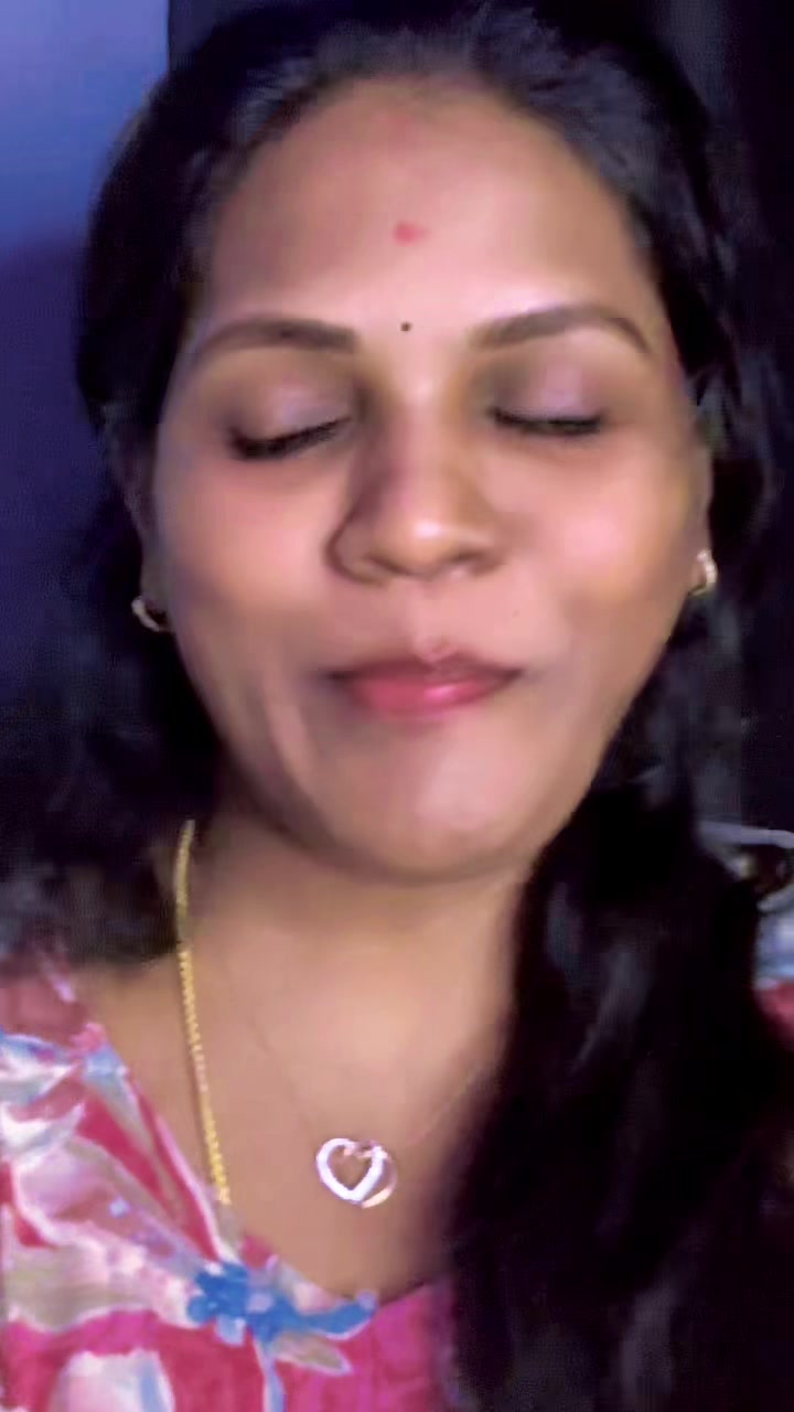 @GaYaThRI❤️ MaNiKAnDaN ❤️🇨🇦☃️