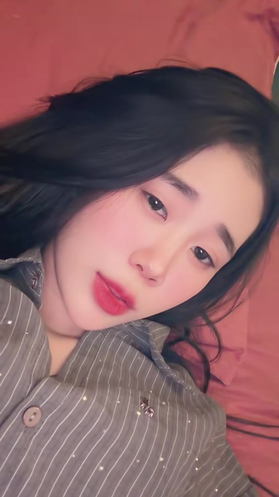 @BÉ THỎ🐰🥕
