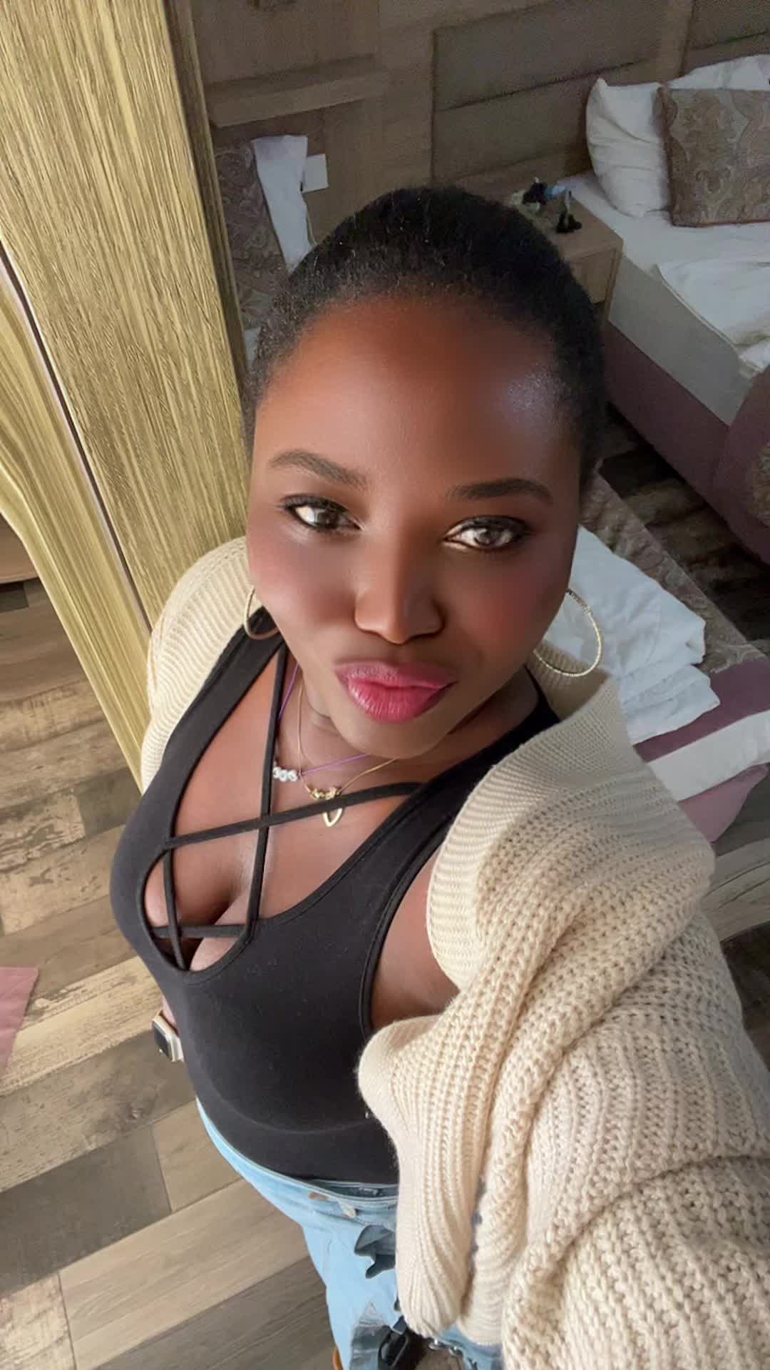@Ama Owusuaa