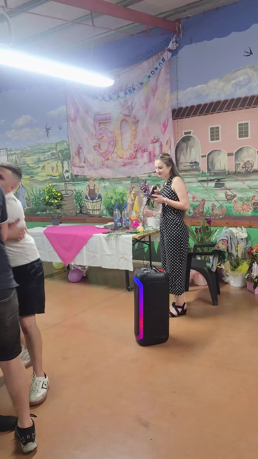 @Larisa Porcari