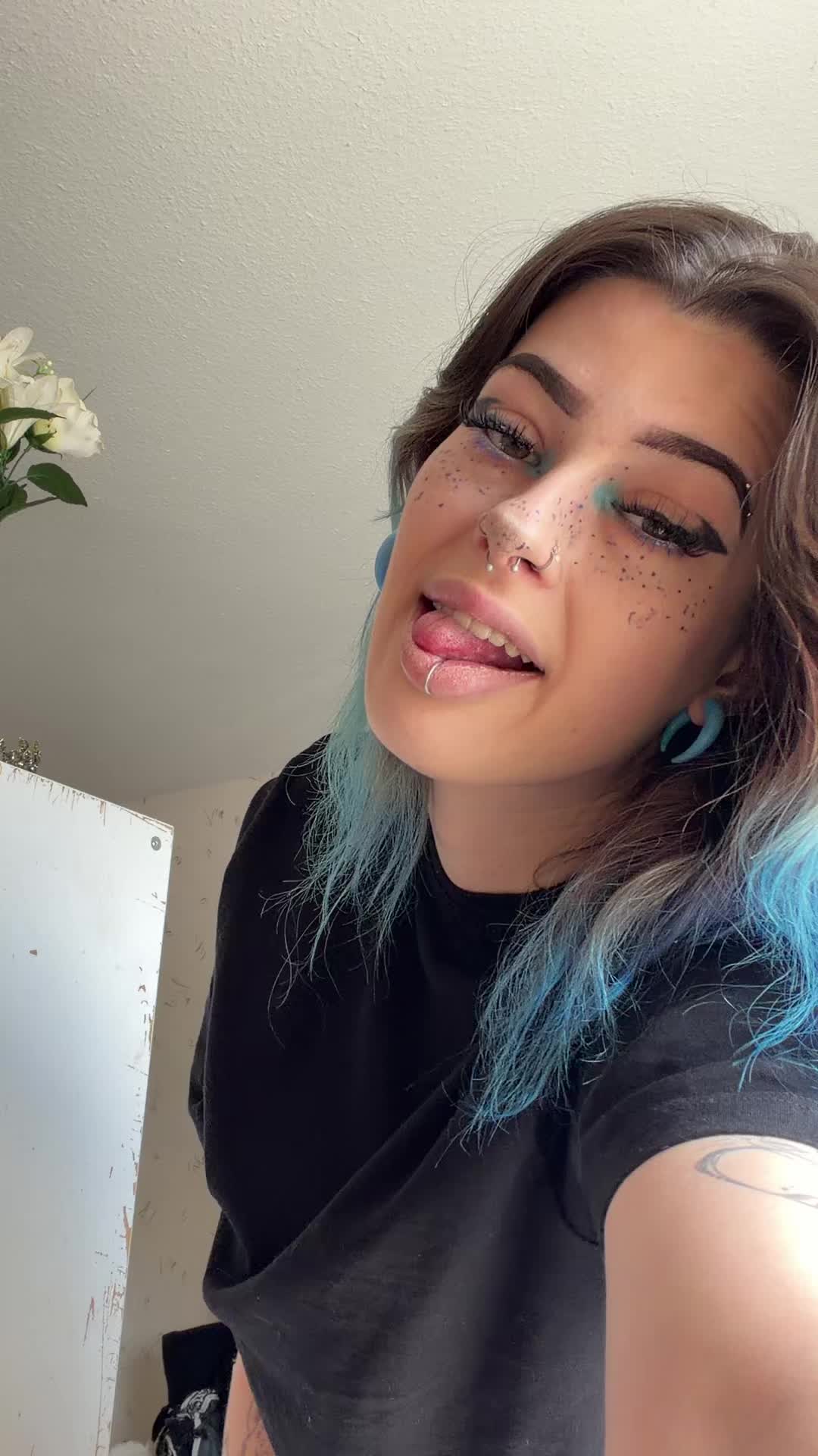 @_becca.cxv_