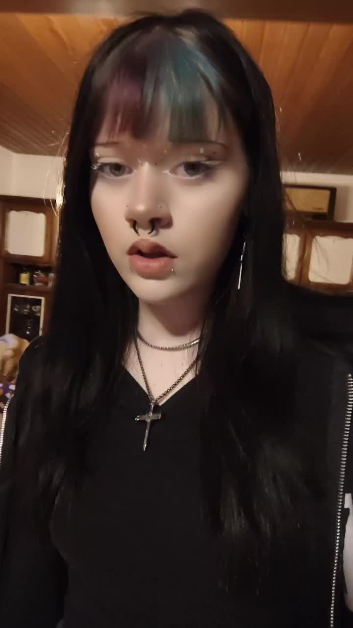 @.......