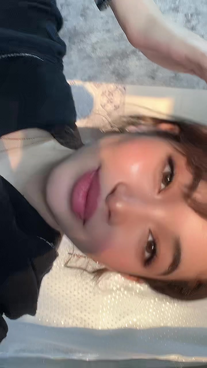 @𝓩𝓲𝔃𝓲🍒