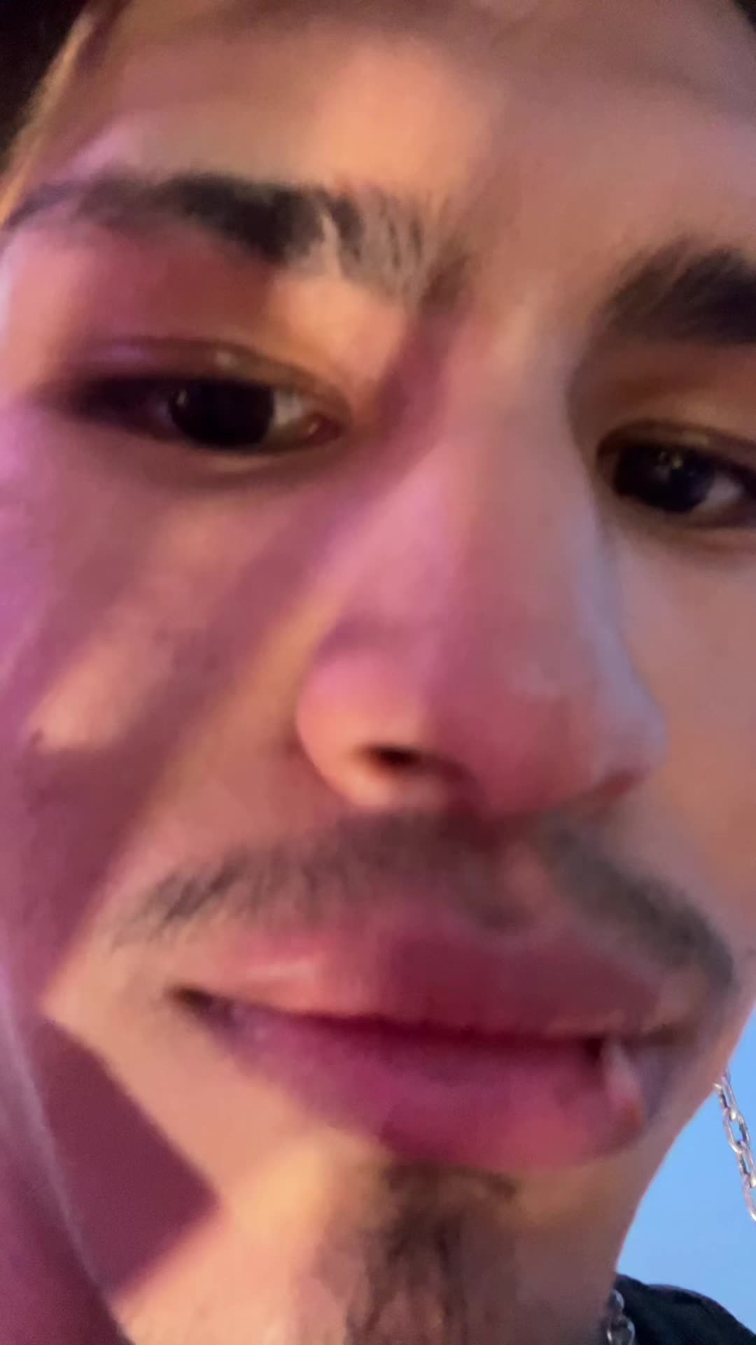 @♱
