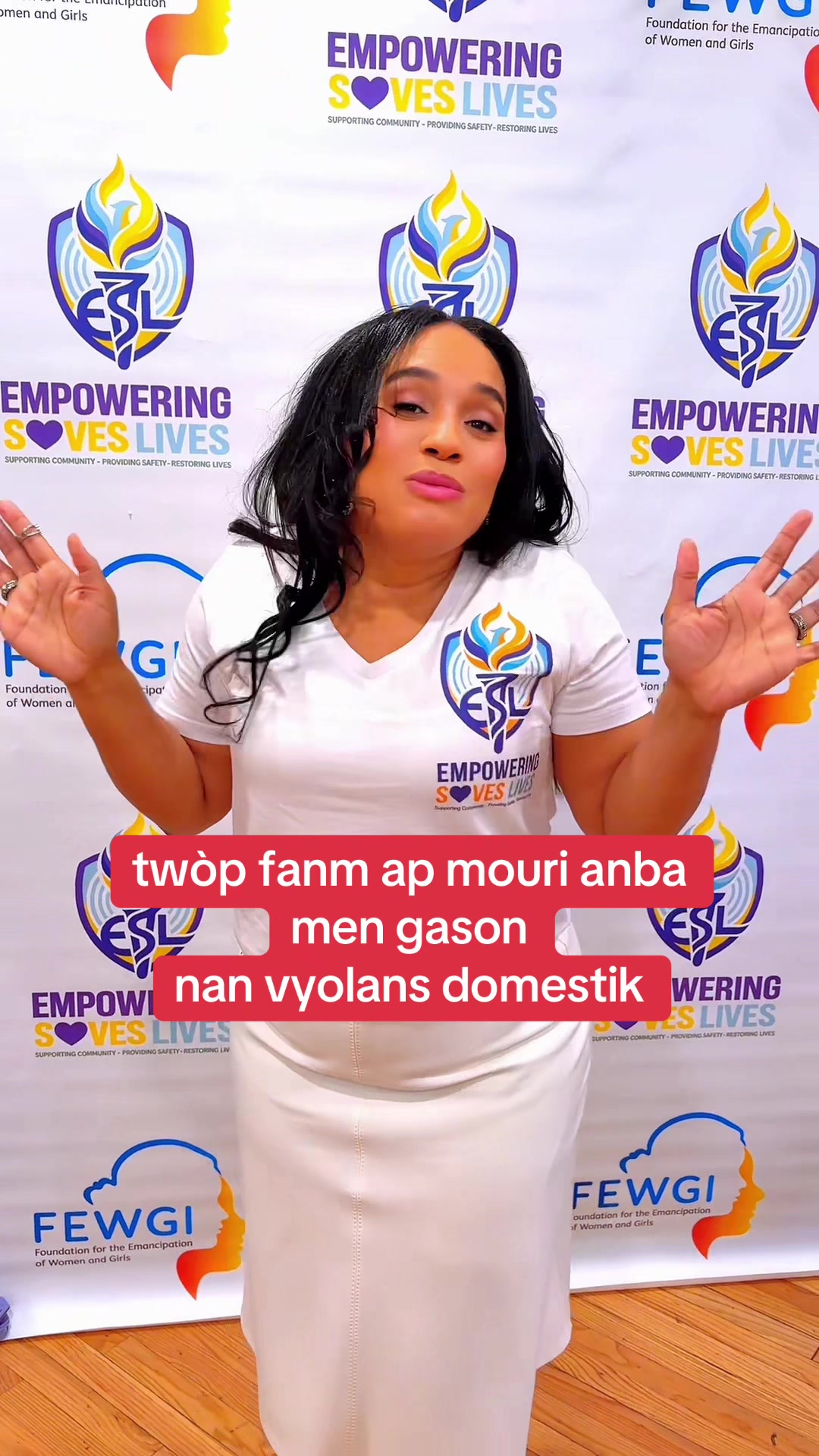 @Darline Tens/Business Expert
