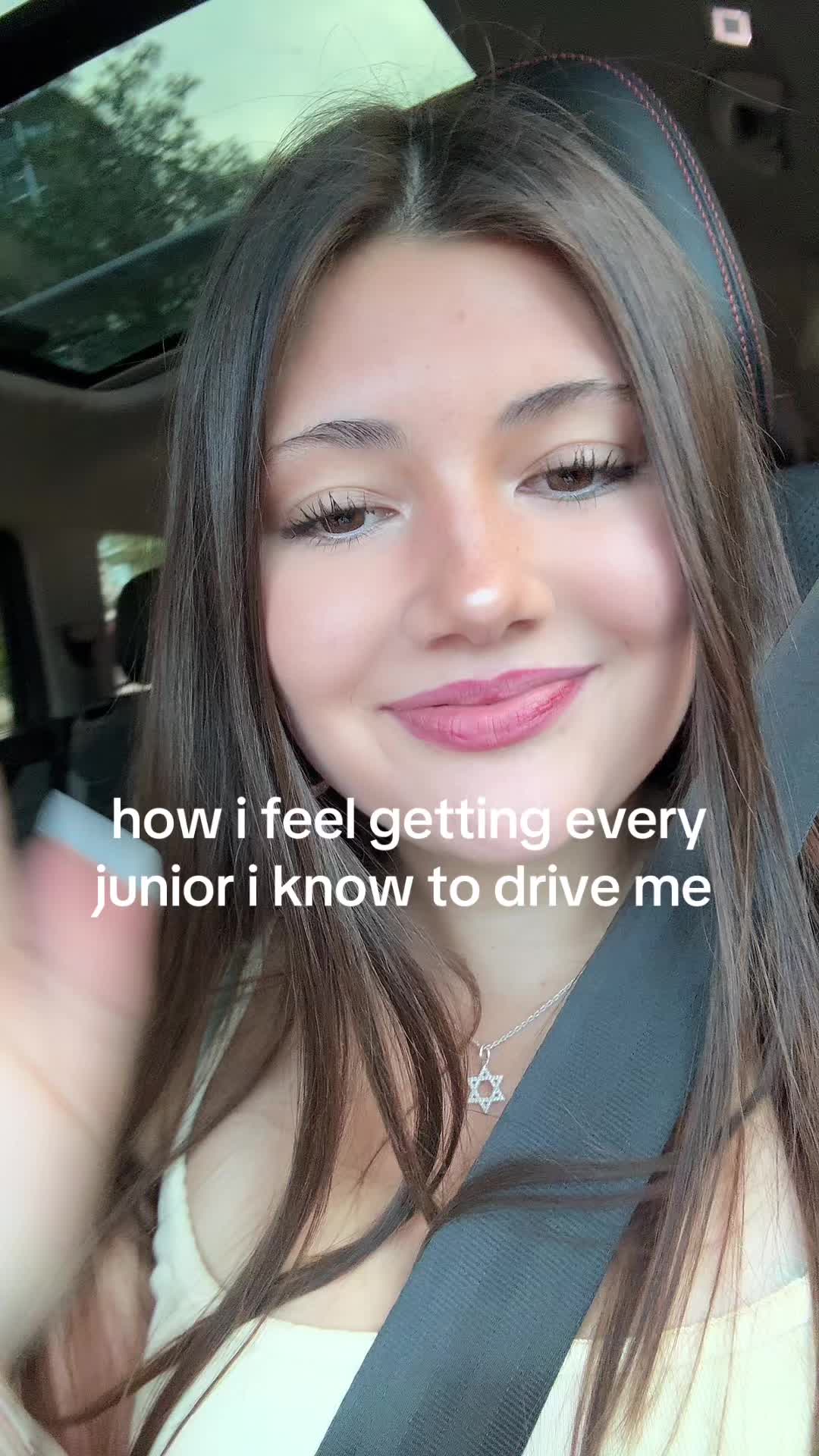@🦈