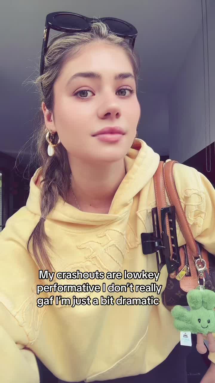 @Lora