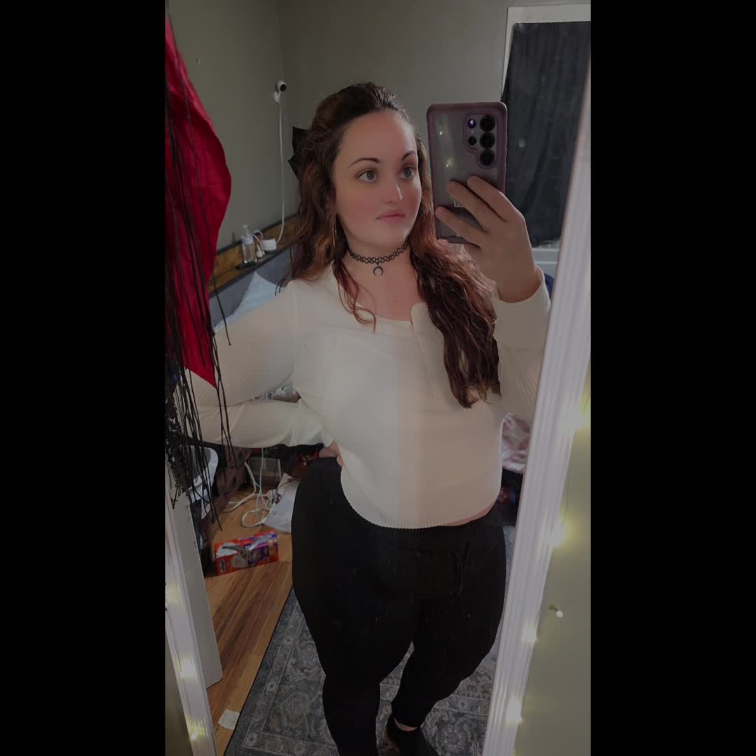 @karihodge
