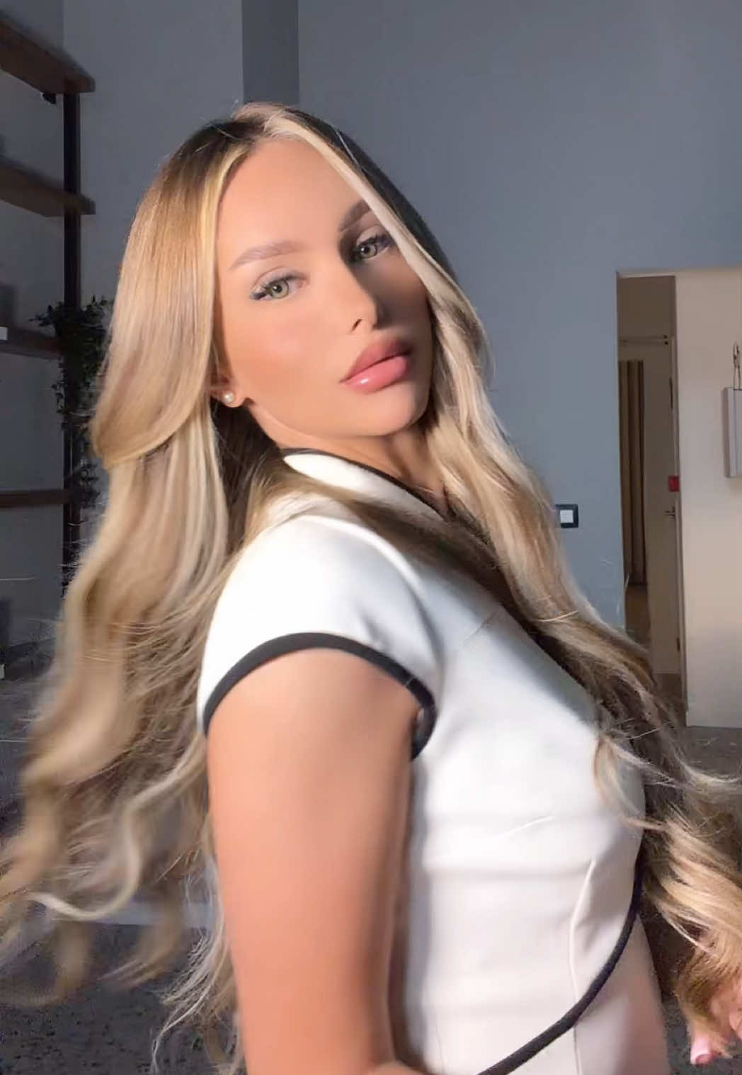 @E