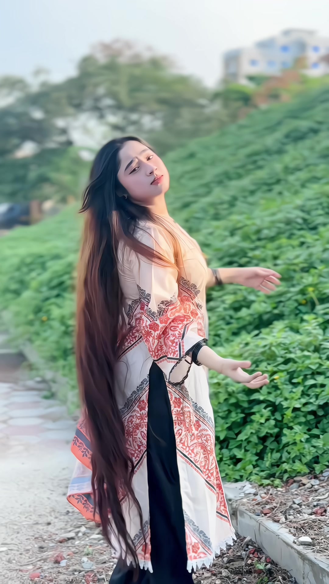 @Simran⭐️