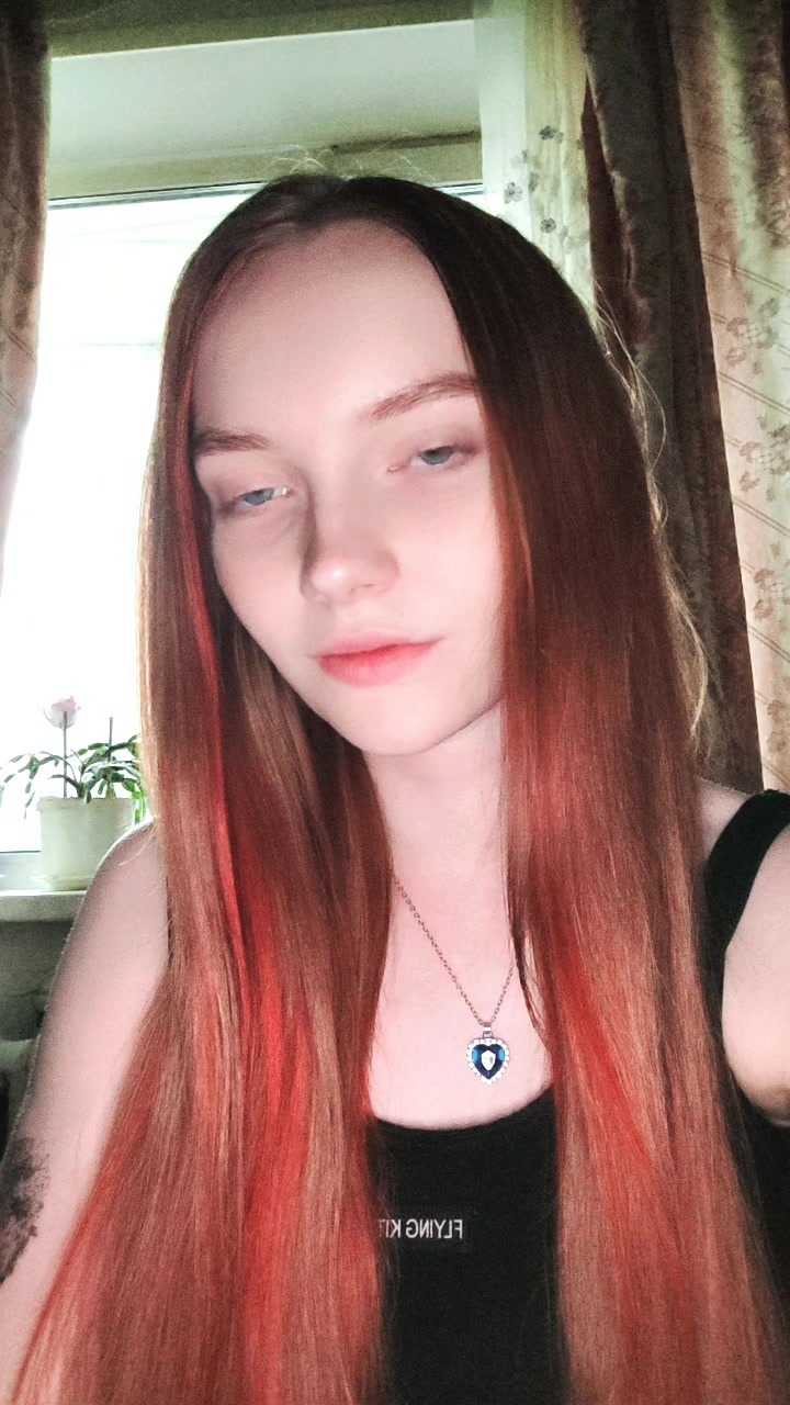 @лисёнок 😈