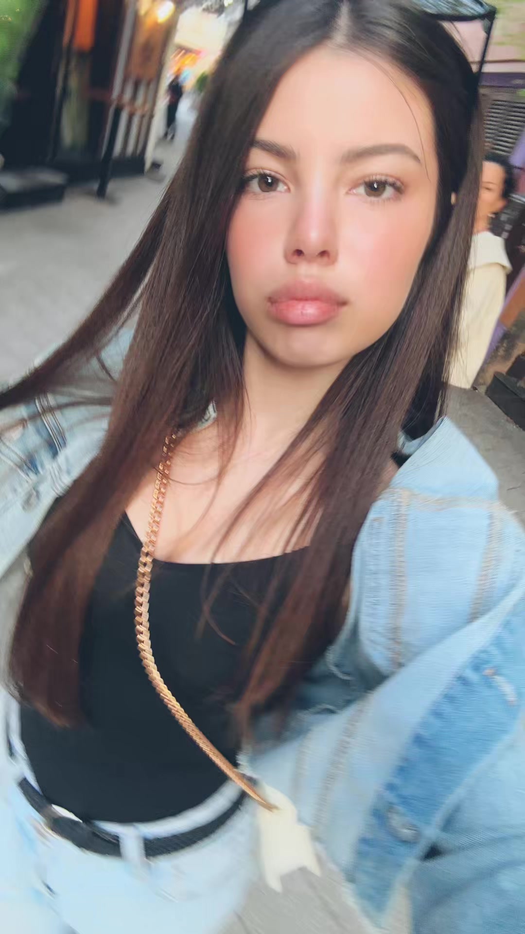 @𝐋 𝐚 𝐫 𝐚