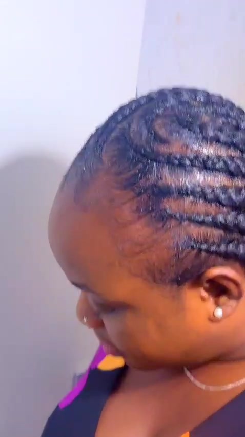 @Ririmakeover & hairstylist