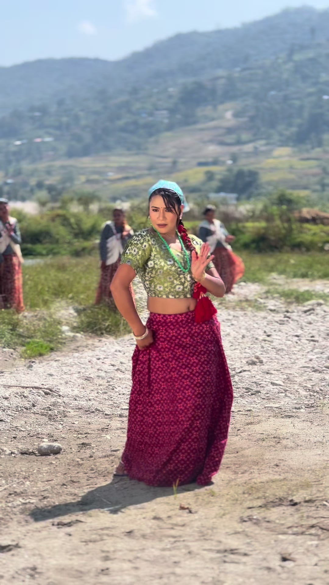 @असु