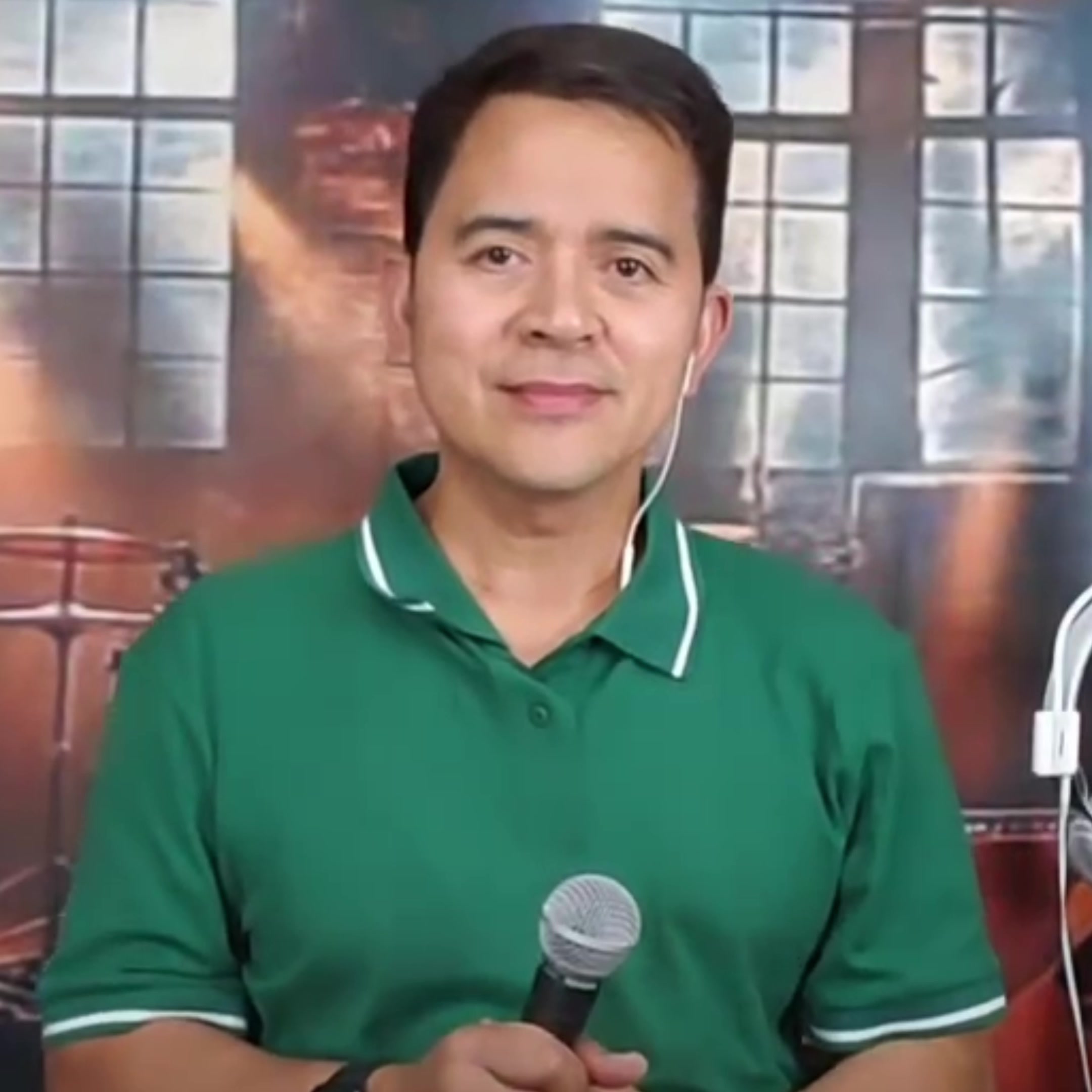 @Vhen Bautista aka Chino Romero