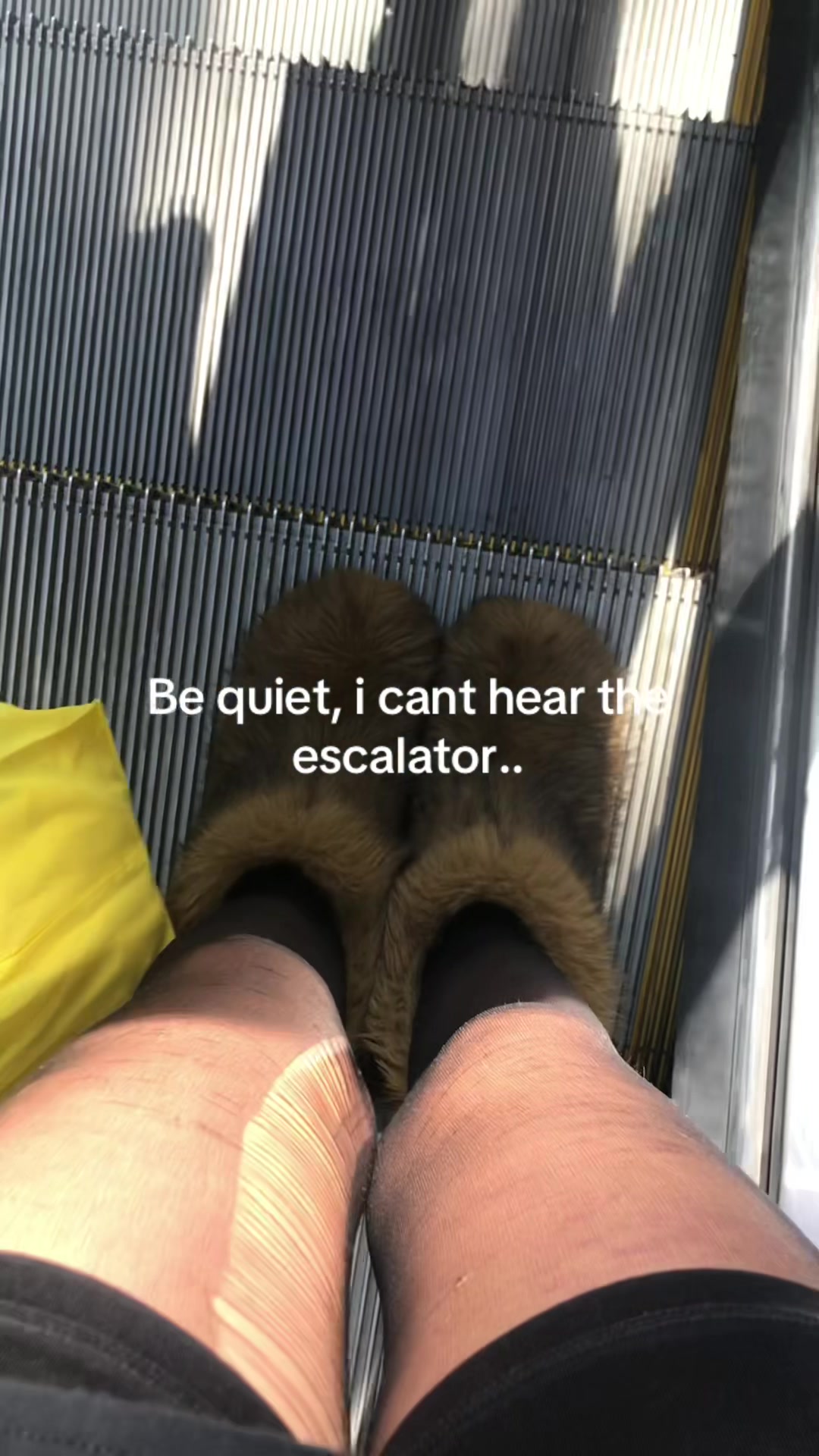 @nobodyweirdo