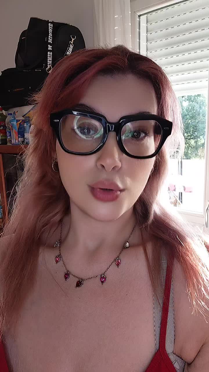 @Vanessa 🤍💜🦋