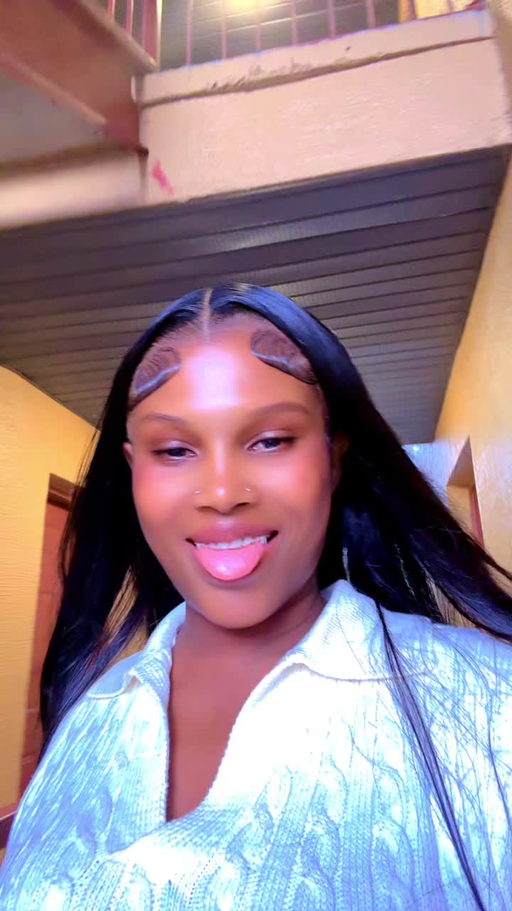 @🥷🏾👸🏽Elizabeth